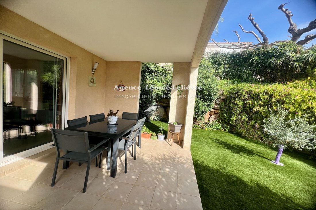 Apartment in Les Issambres, Roquebrune-sur-Argens, France 1 - 17388461