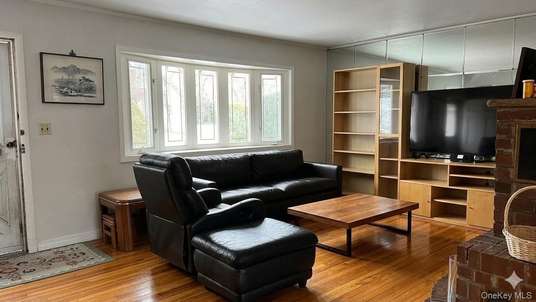 House in Great Neck, New York, United States 2 - 16901748