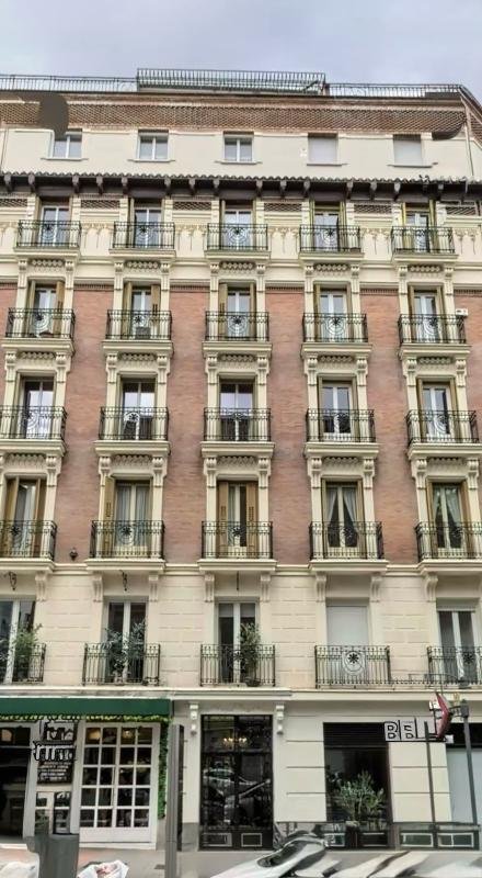 Apartment in Chamberi, Madrid, Spain 5 - 17388414