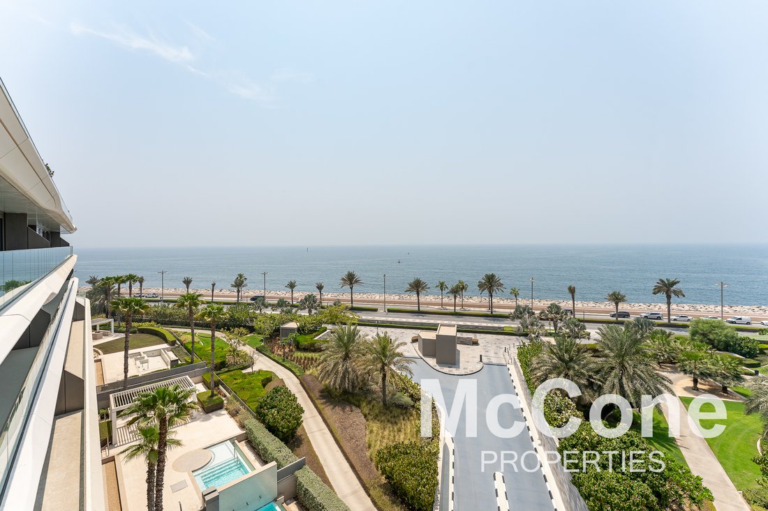 Apartment in Palm Jumeirah, Dubai, United Arab Emirates 1 - 17388494