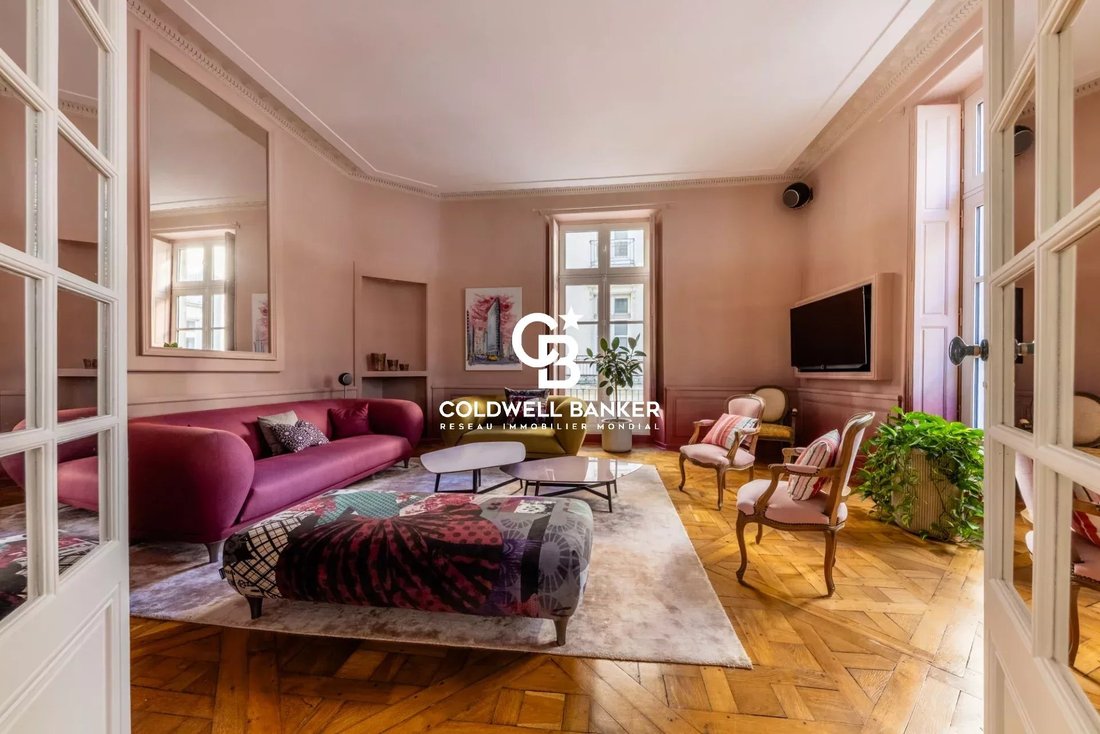 Apartamento en Centre Ville, Nantes, Francia 3 - 15530208