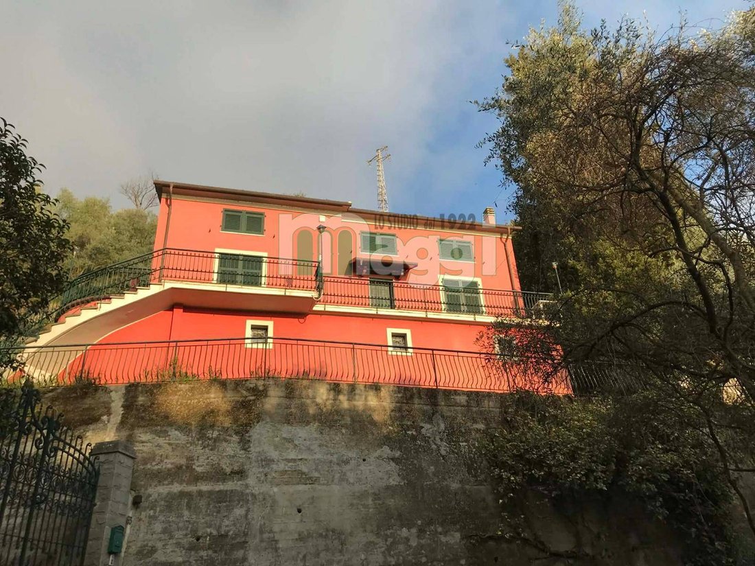 Villa in Lavagna, Liguria, Italy 1 - 17388178