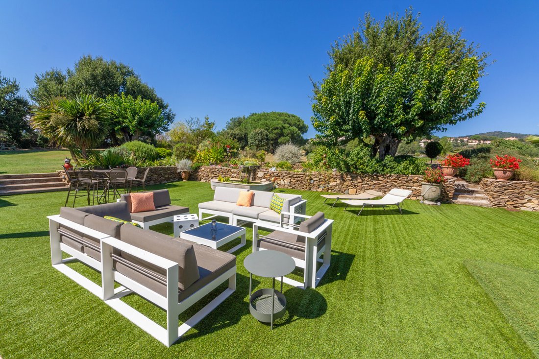 Villa in Grimaud, Provence-Alpes-Côte d'Azur, France 5 - 17388507