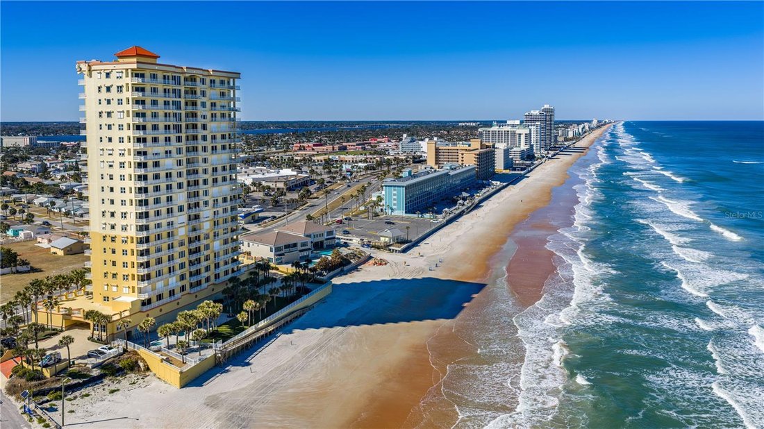 Condo in Daytona Beach, Florida, United States 4 - 17388066