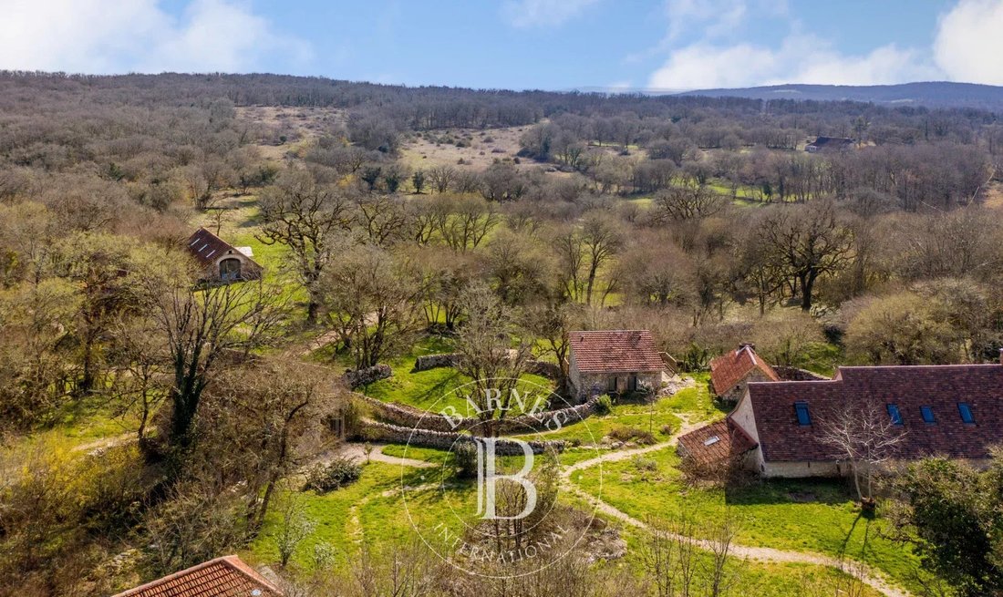 Estate in Senaillac-Lauzes, Occitania, France 3 - 17003646