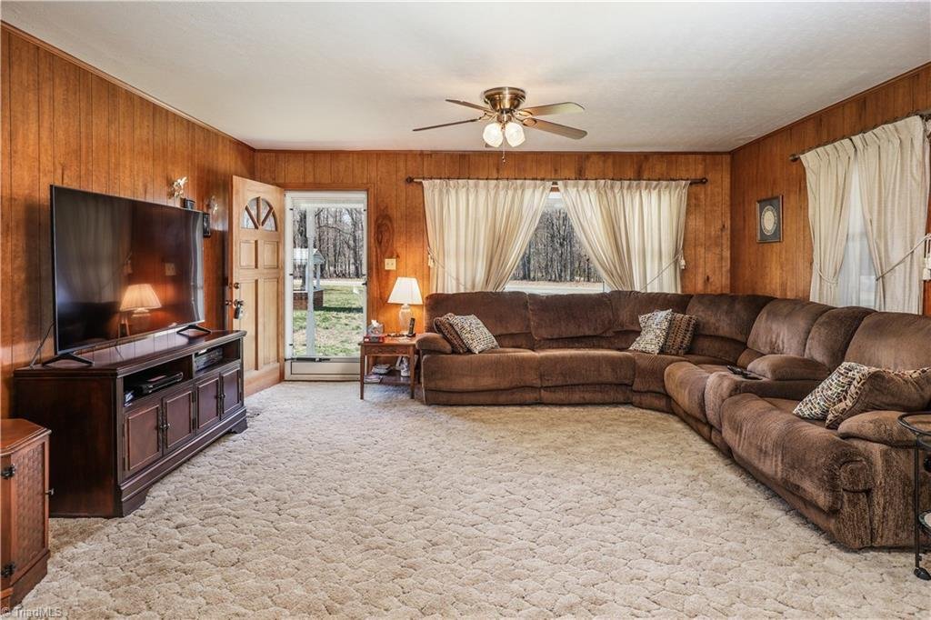 House in Liberty, North Carolina, United States 5 - 17376220
