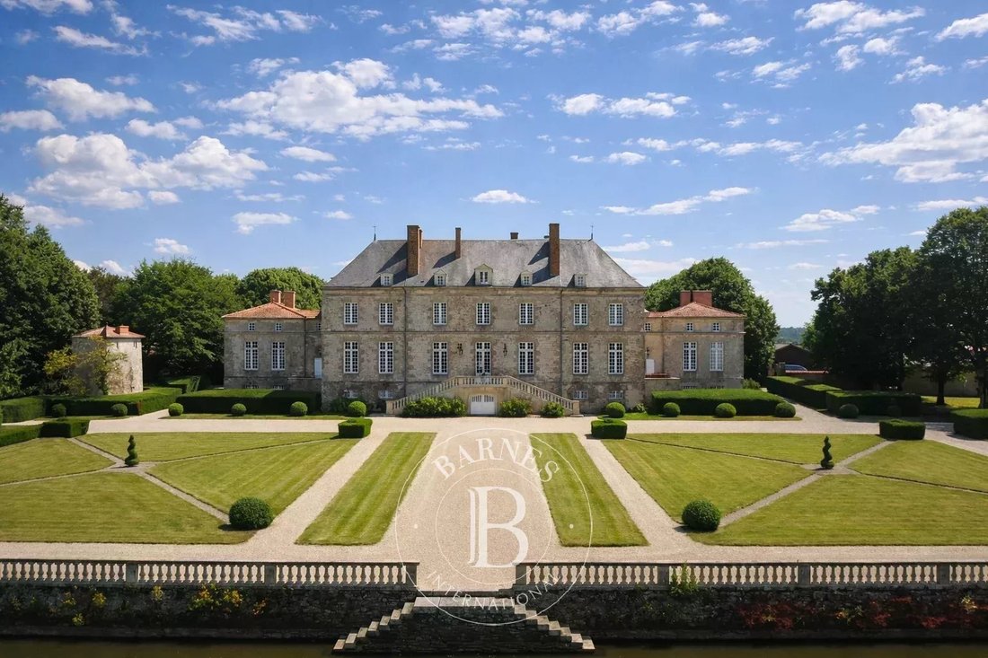 Castle in Tortière - Donatien, Nantes, France 5 - 15875867