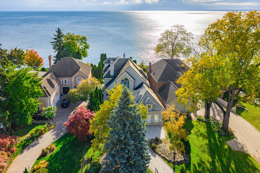 Haus in Oakville, Ontario, Kanada 1 - 17388520