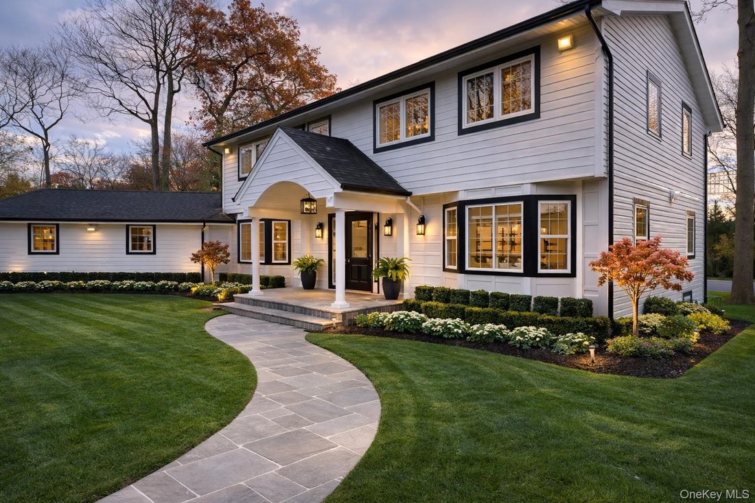 House in Huntington Station, New York, United States 4 - 17321006
