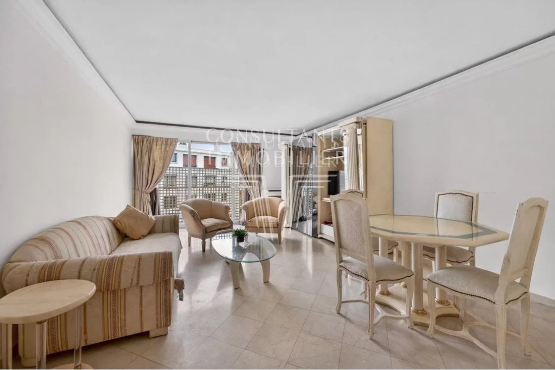 Apartment in Porte Dauphine, Paris 16e Arrondissement, Paris 2 - 17388159