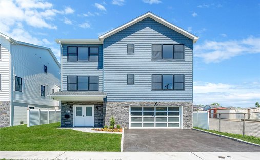 House in Oceanside, New York, United States 1