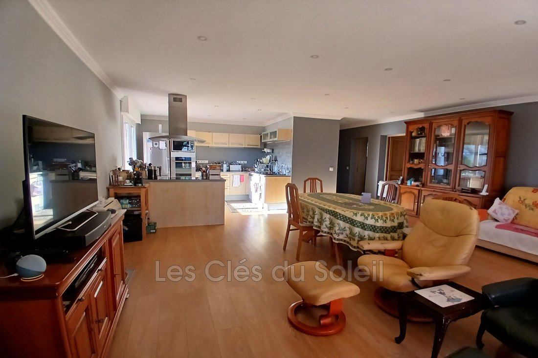 Villa in Coste Chaude-Mauveou, La Seyne-sur-Mer, France 3 - 17388501