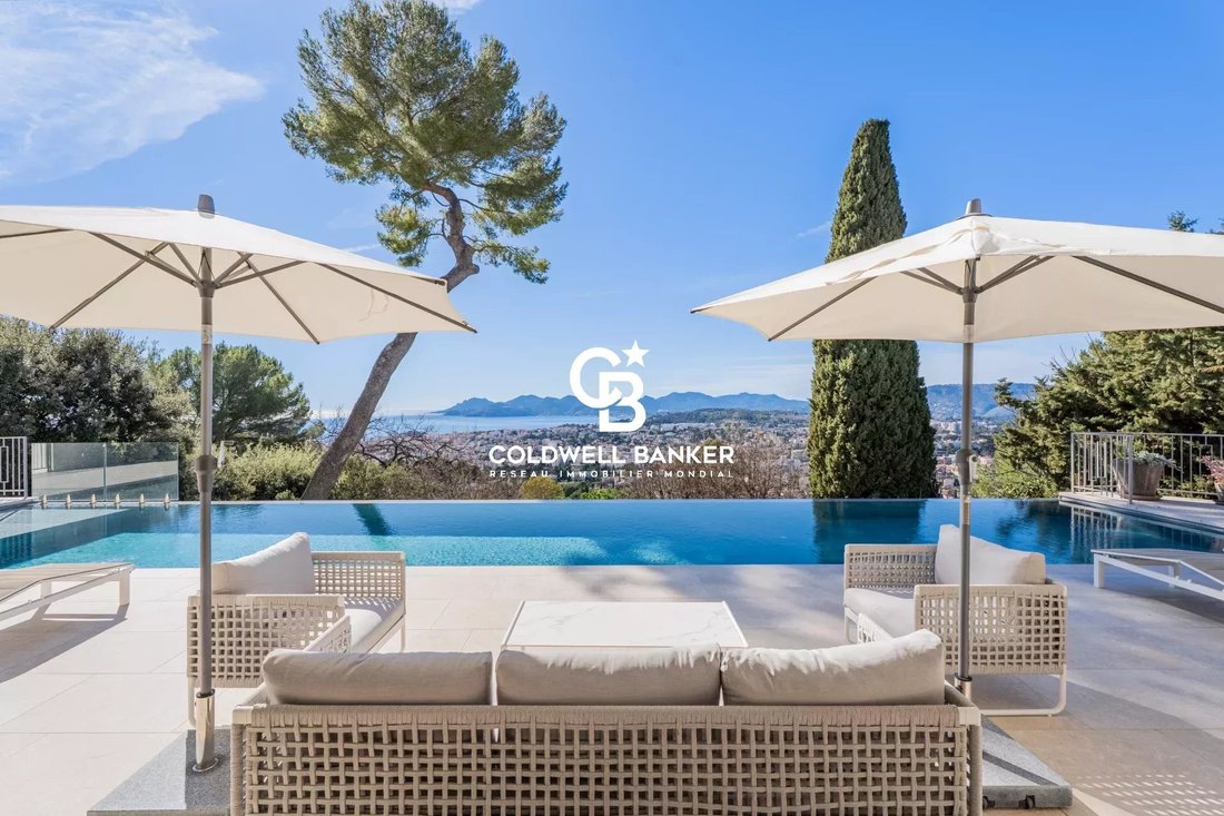 Anwesen in Cannes, Provence-Alpes-Côte d'Azur, Frankreich 2 - 17388572