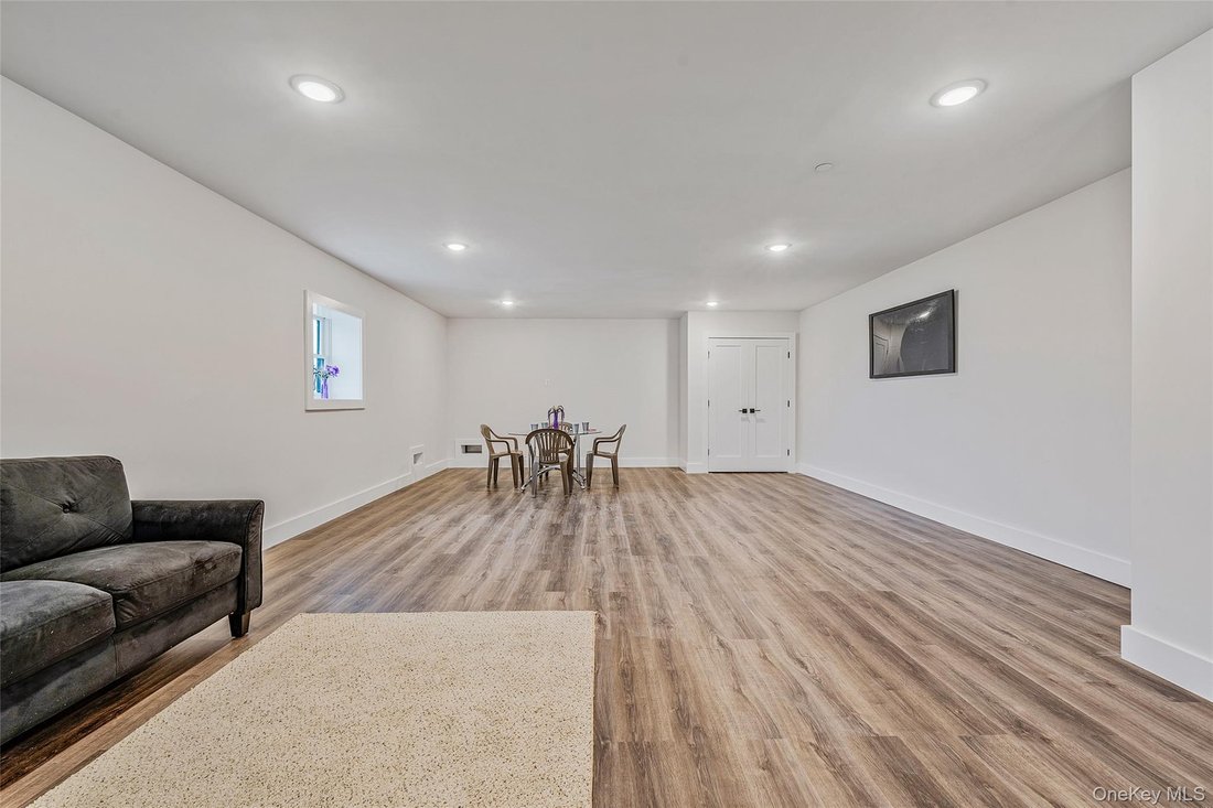 House in Oceanside, New York, United States 4 - 17387870
