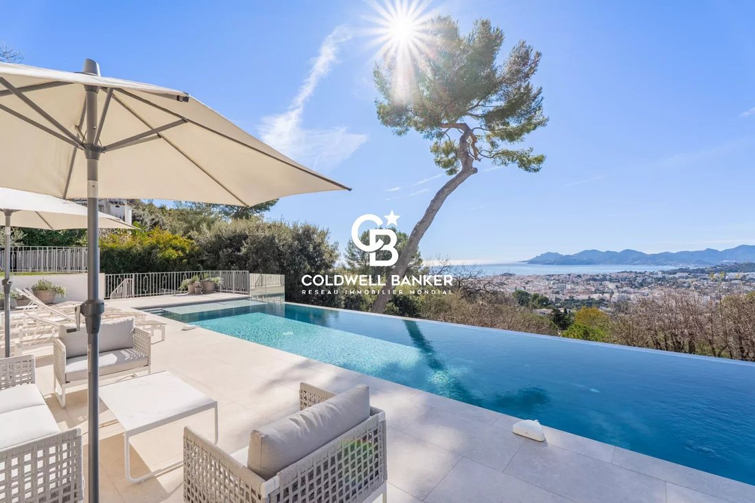 Anwesen in Cannes, Provence-Alpes-Côte d'Azur, Frankreich 1 - 17388572