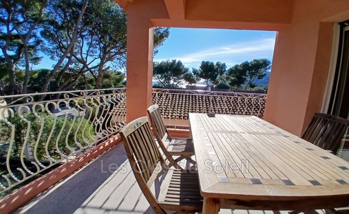 Villa in Coste Chaude-Mauveou, La Seyne-sur-Mer, France 1
