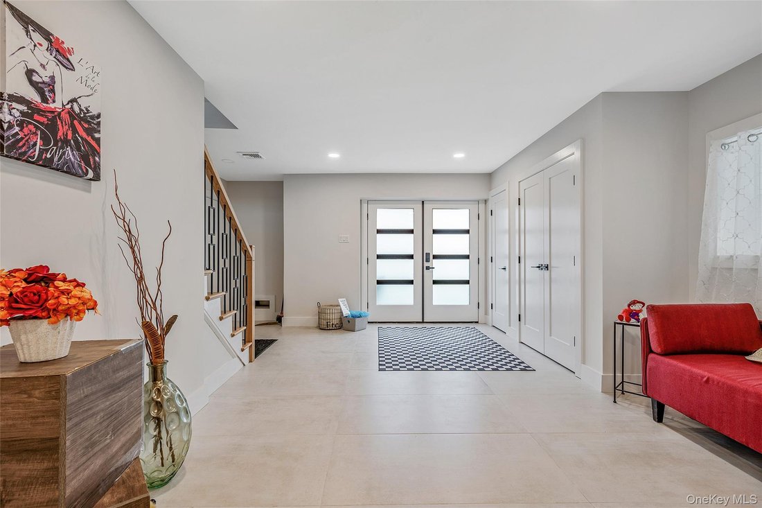 House in Oceanside, New York, United States 3 - 17387870