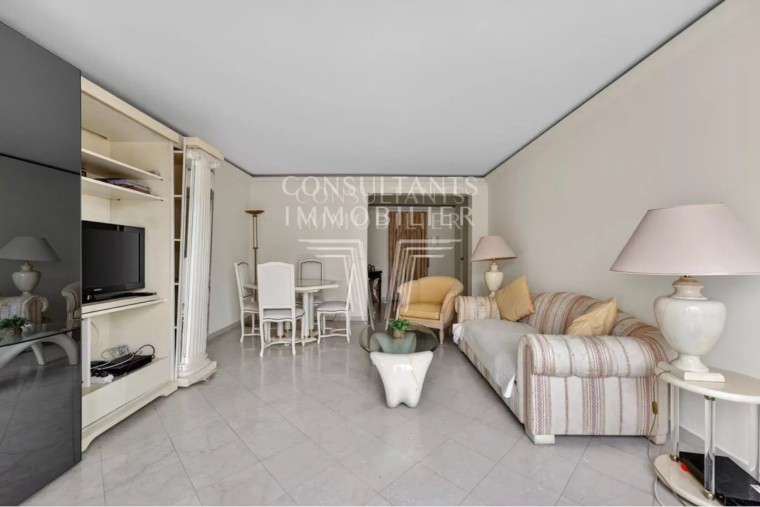 Apartment in Porte Dauphine, Paris 16e Arrondissement, Paris 4 - 17388159
