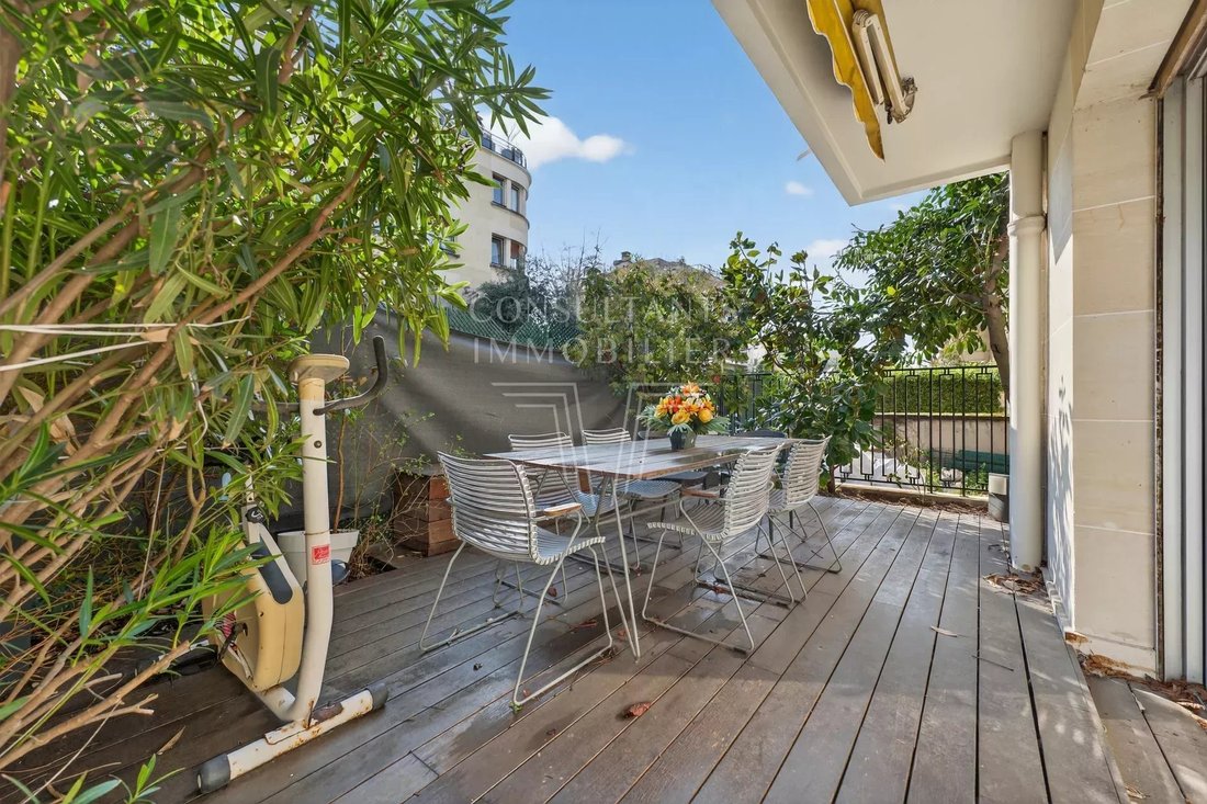 Apartment in Puteaux, Ile-de-France, France 3 - 17387823