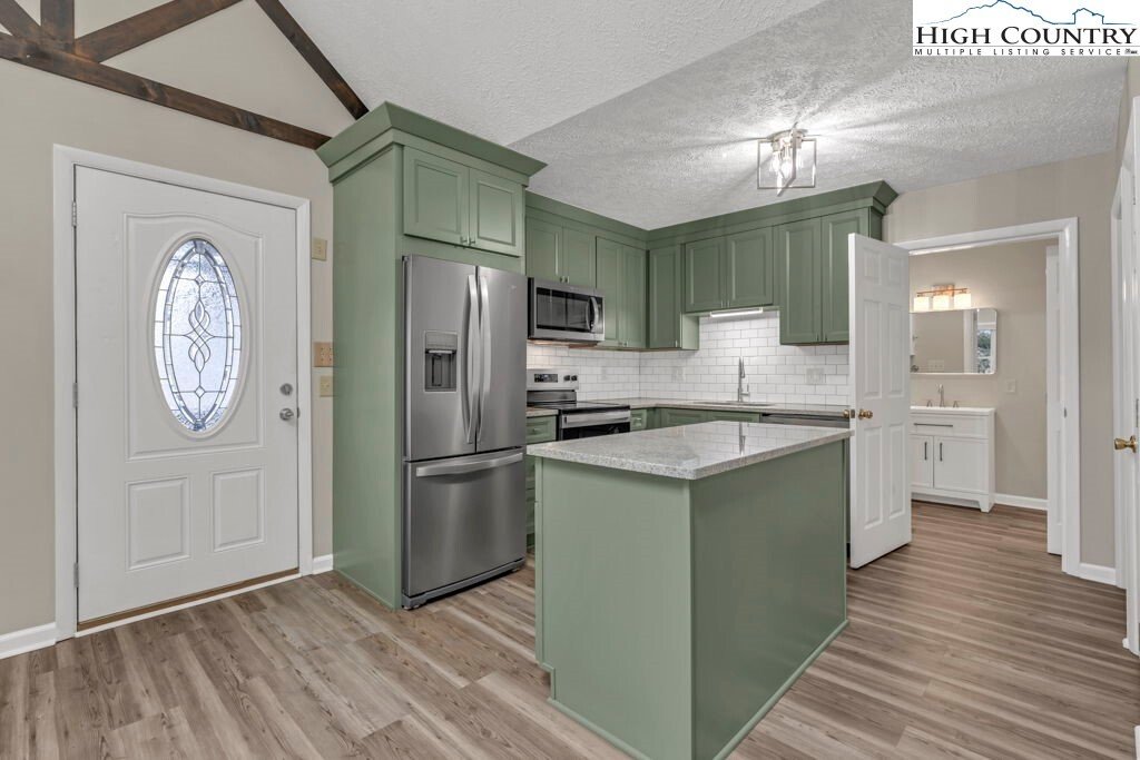 House in Blowing Rock, North Carolina, United States 2 - 17387770