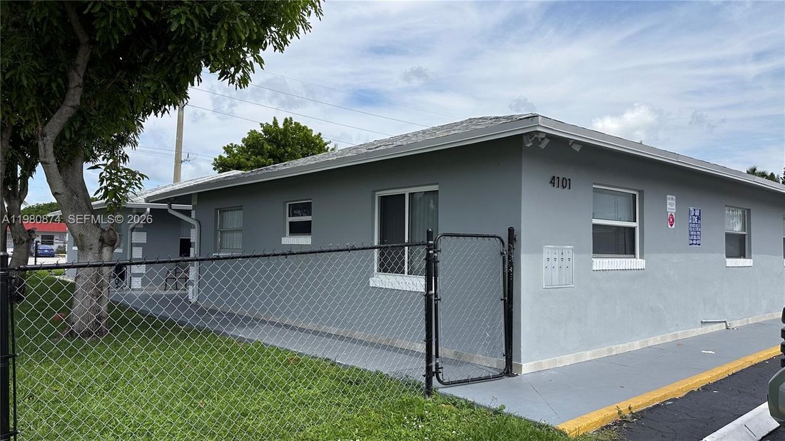 Fort Lauderdale, Florida, United States 2 - 17387954