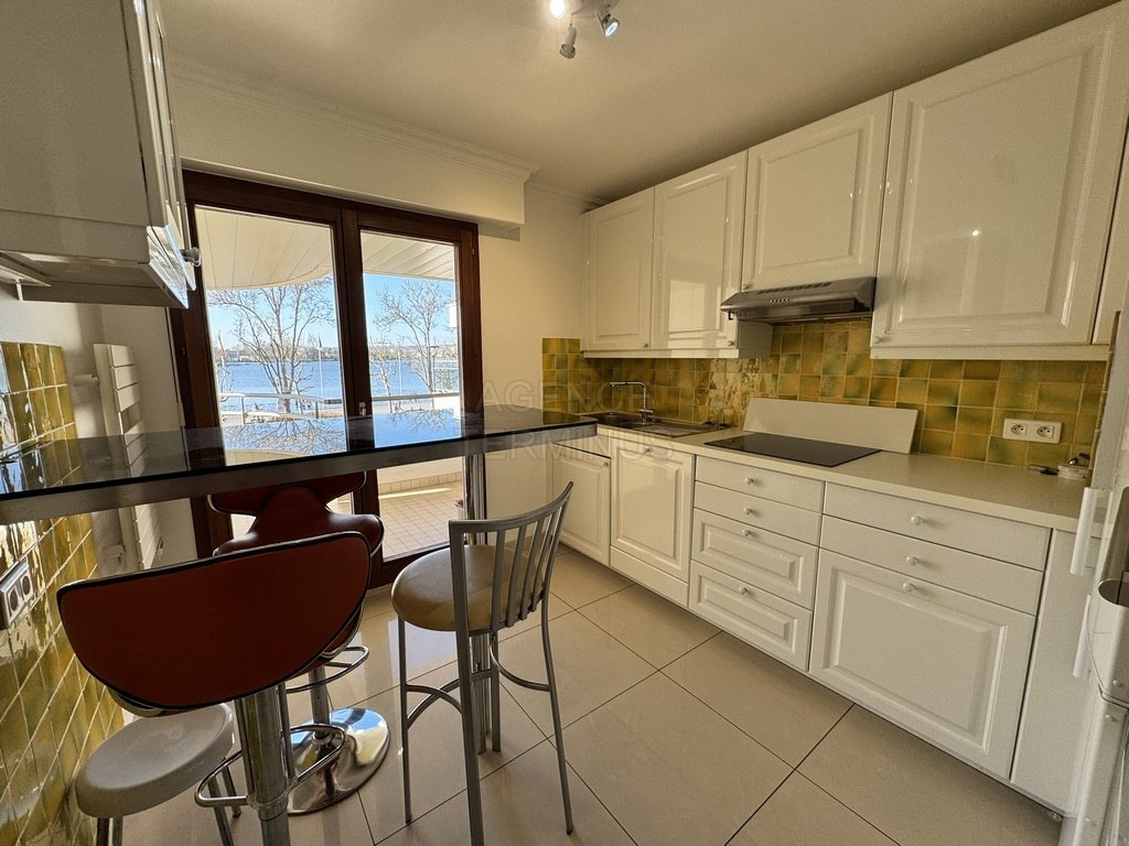 Apartment in Centre Ville-Commerce, Enghien-les-Bains, France 2 - 17388635