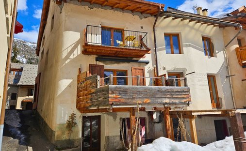 House in Le Monêtier-les-Bains, Provence-Alpes-Côte d'Azur, France 1