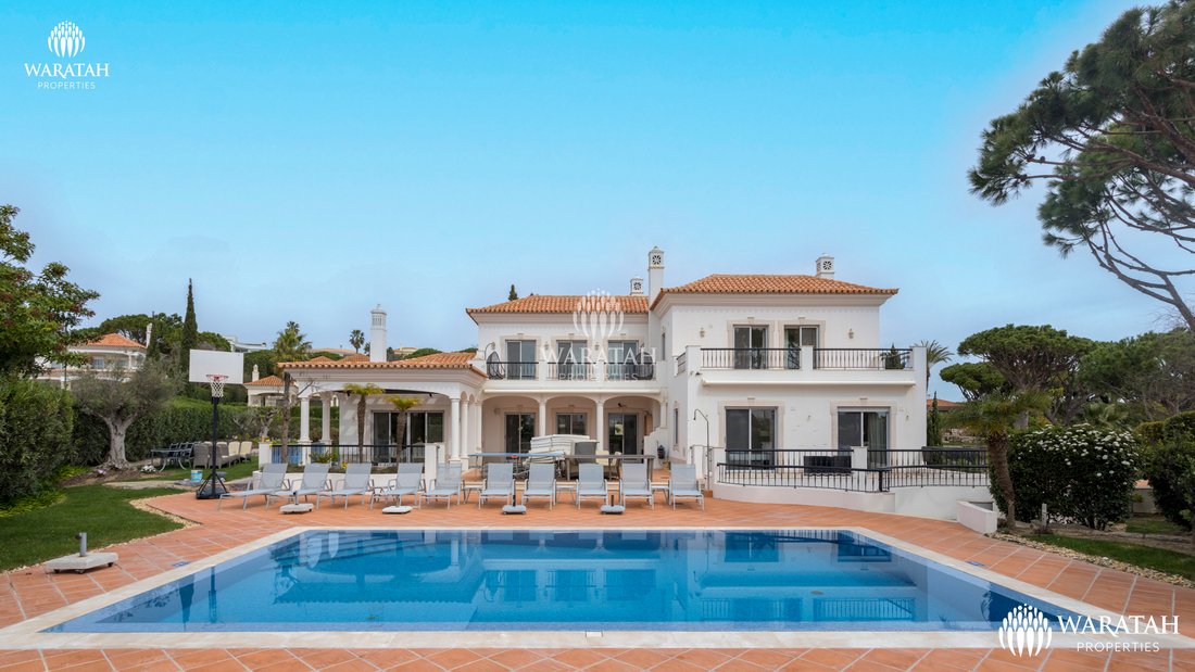 Villa in Vale do Lobo, Almancil, Portugal 2 - 17388731