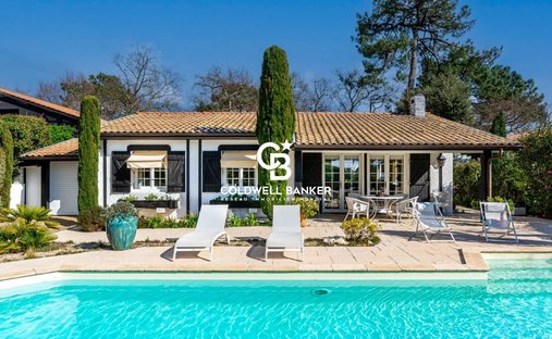 House in Le Pyla, La Teste-de-Buch, France 1