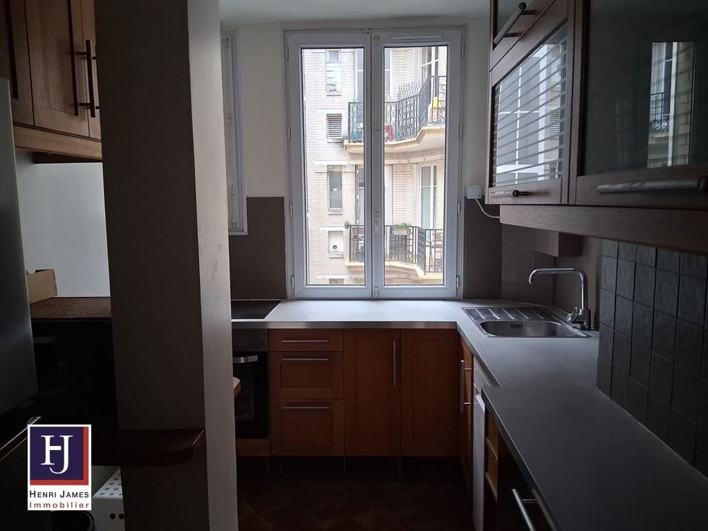 Apartment in Saint Gervais, Paris 4e Arrondissement, Paris 5 - 17388801