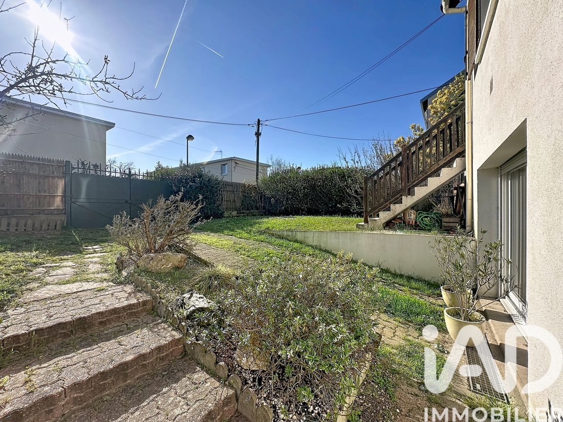 House in Rueil sur Seine - Plaine - Gare, Rueil-Malmaison, France 2 - 17389814