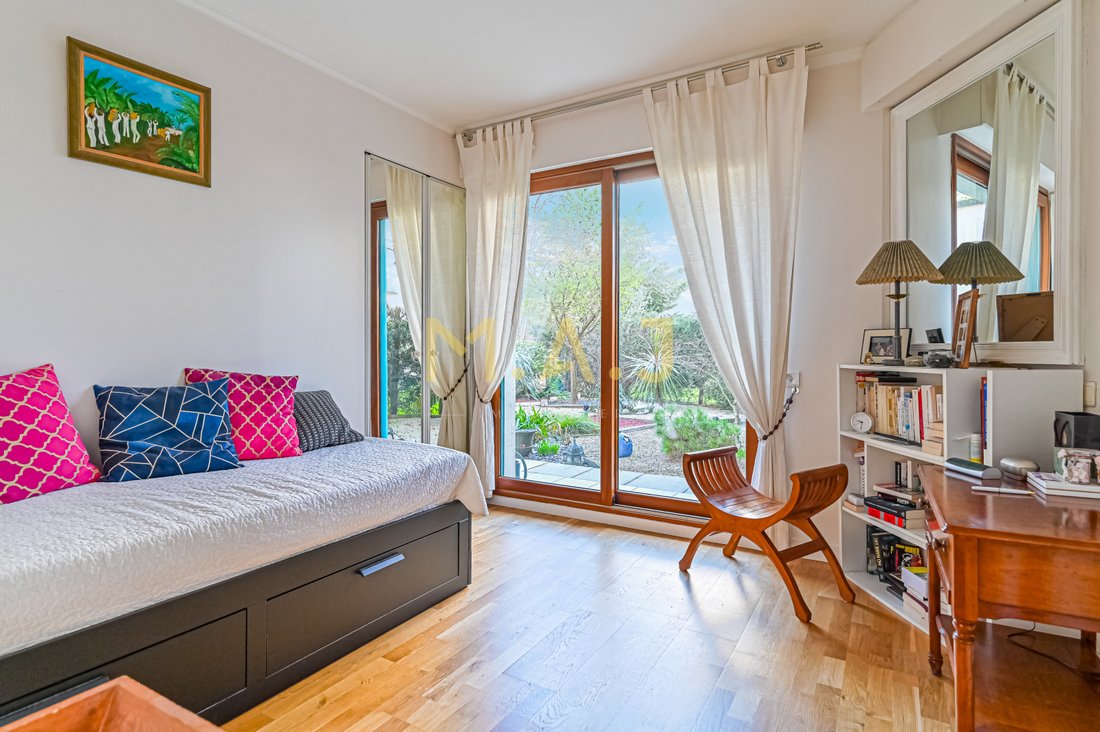 Apartment in Ledru Rollin, Le Perreux-sur-Marne, France 5 - 17388848