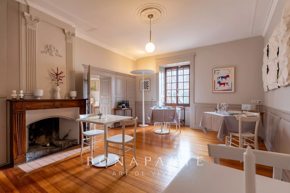 Estate in Cessy, Auvergne-Rhône-Alpes, France 4 - 17389173