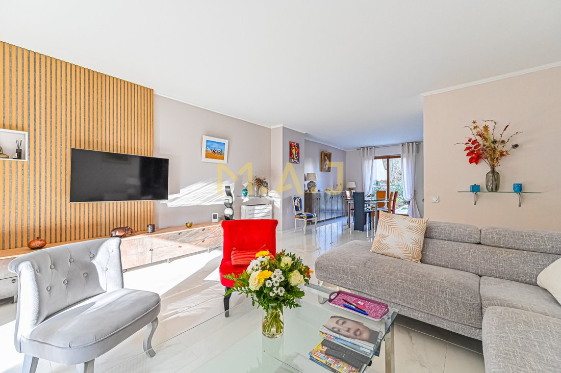 Apartment in Ledru Rollin, Le Perreux-sur-Marne, France 1 - 17388848