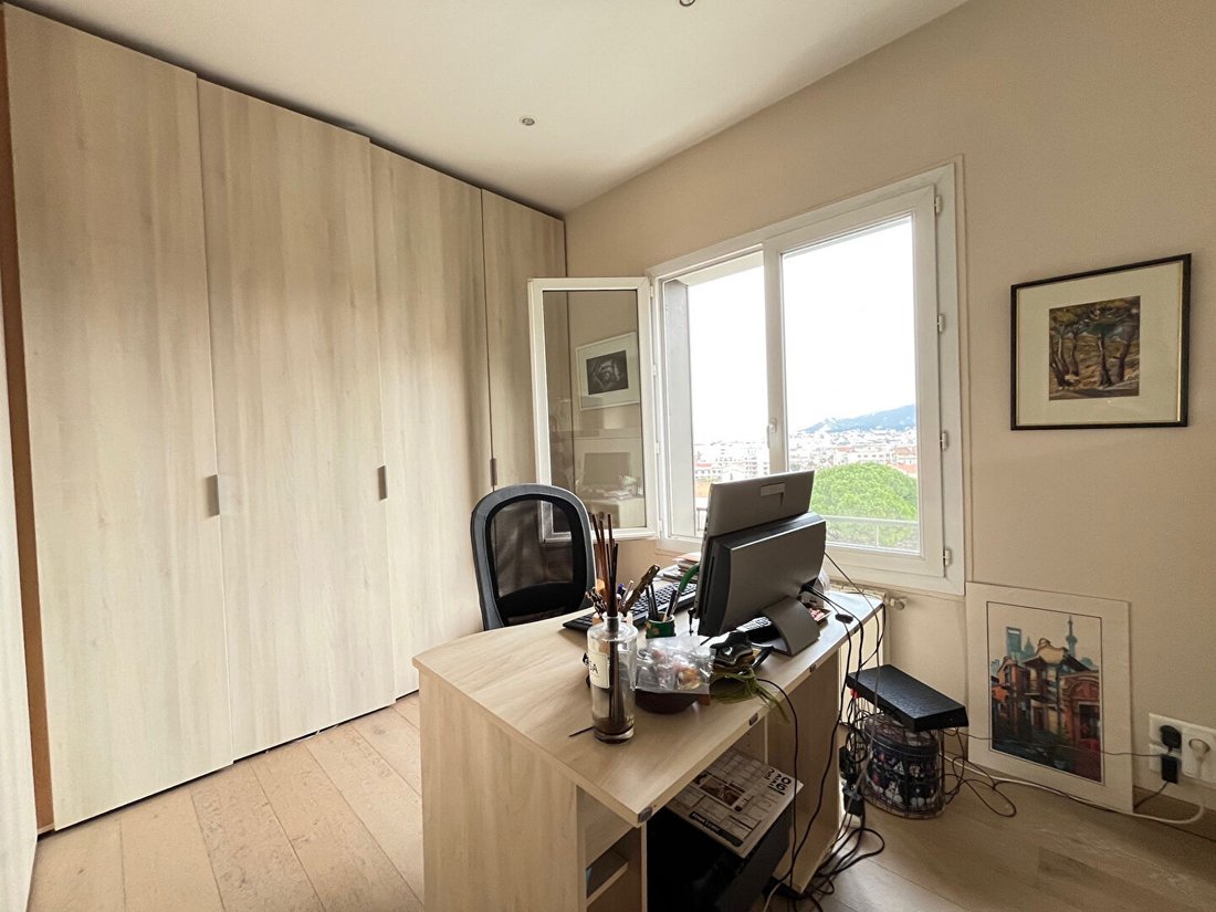 Apartment in Pointe Rouge, 8e Arrondissement, Marseille 5 - 17389248