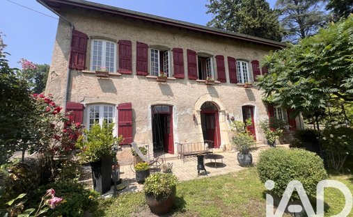House in La Frette, Auvergne-Rhône-Alpes, France 1