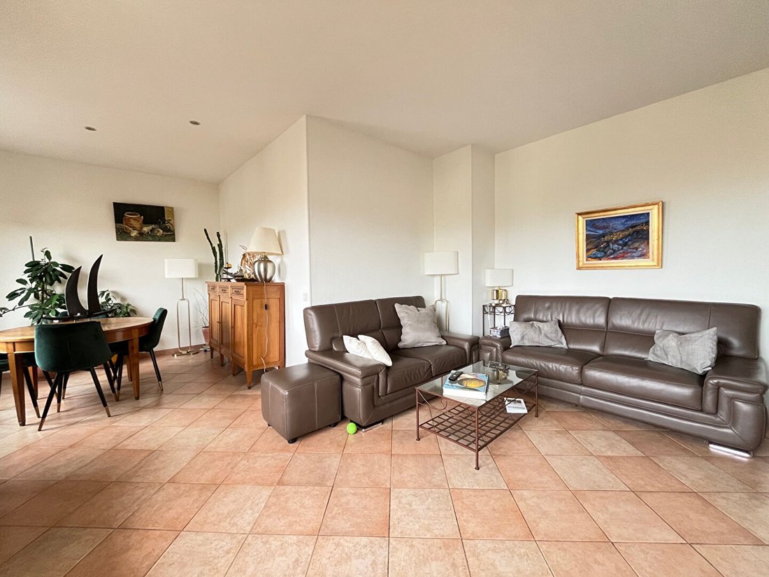 Apartment in Pointe Rouge, 8e Arrondissement, Marseille 3 - 17389248