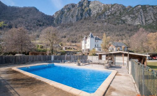 19th Century Castle, Pyrenees, Ideal For Bed And Breakfast Or A Small Hotel. - 2