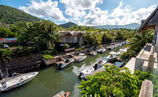 Penthouse in Black River, Rivière Noire District, Mauritius 1