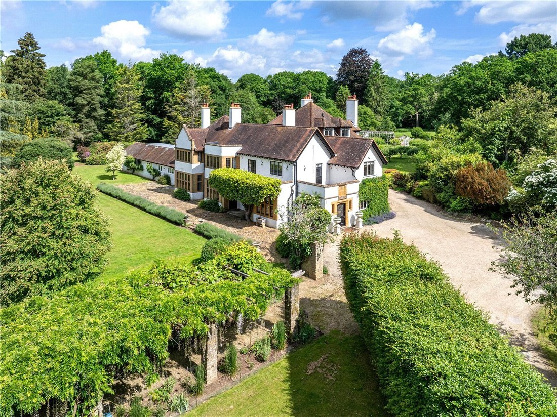 House in Compton, England 1 - 17388934