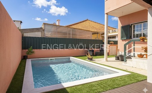 Maison à Charneca de Caparica et Sobreda, Setúbal Municipality, Portugal 1