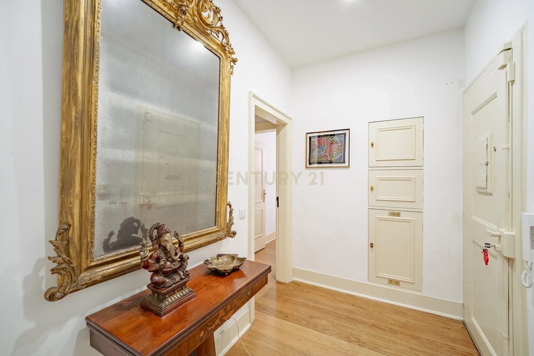 Apartment in Santo Antonio, Lisbon, Portugal 2 - 17388927