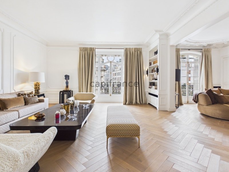 Apartment in Porte Dauphine, Paris 16e Arrondissement, Paris 2 - 17389257