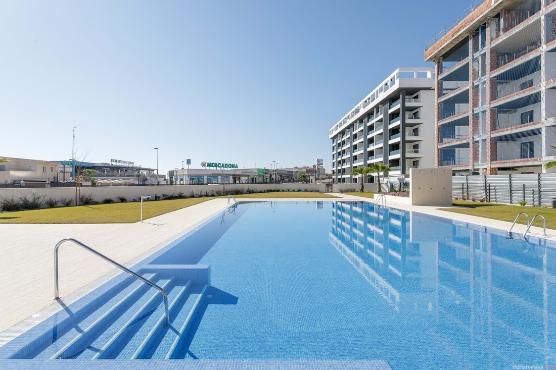 Apartment in Torrevieja, Valencian Community, Spain 1 - 17387414