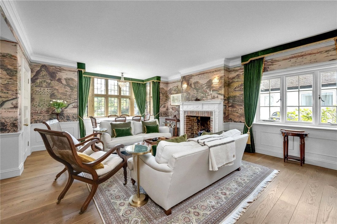 House in Compton, England 4 - 17388934