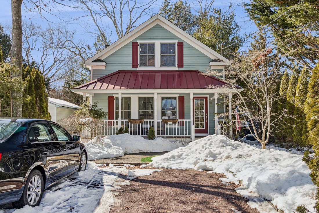 East Quogue, New York, United States 2 - 17389136
