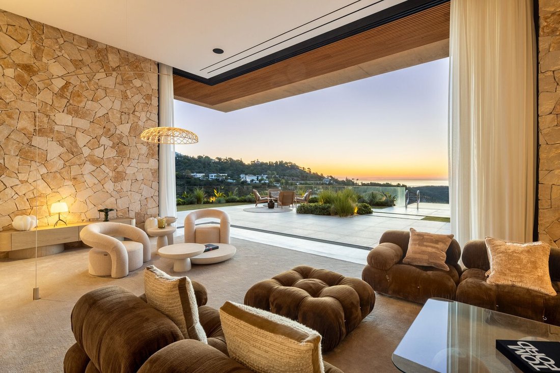 Villa in El Madroñal, Benahavis, Spain 5 - 17389275