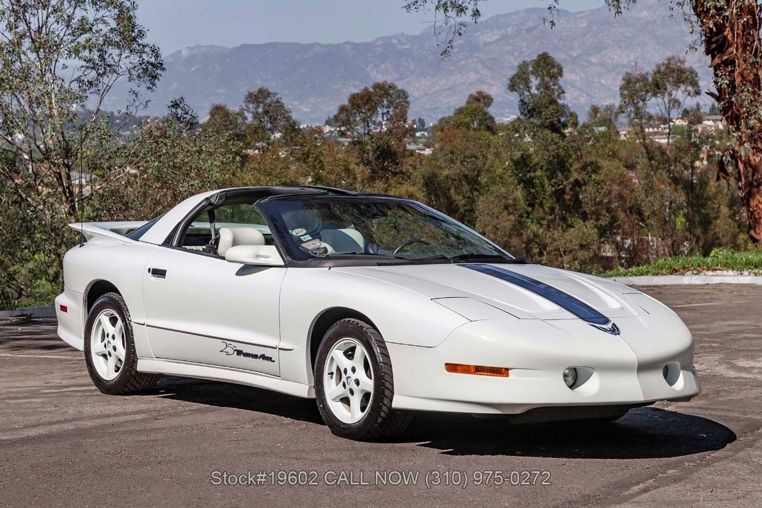 Pontiac Firebird in Los Angeles, CA 1 - 17388986