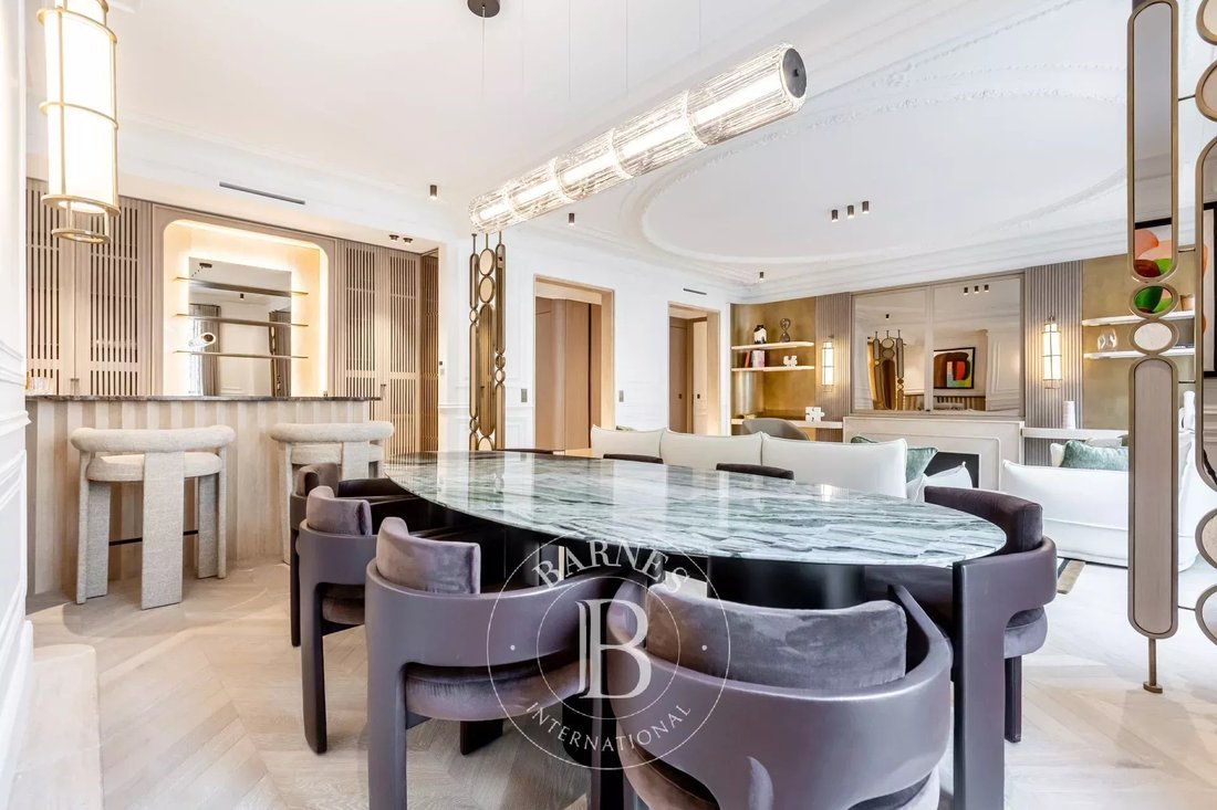 Apartment in Porte Dauphine, Paris 16e Arrondissement, Paris 4 - 17389024