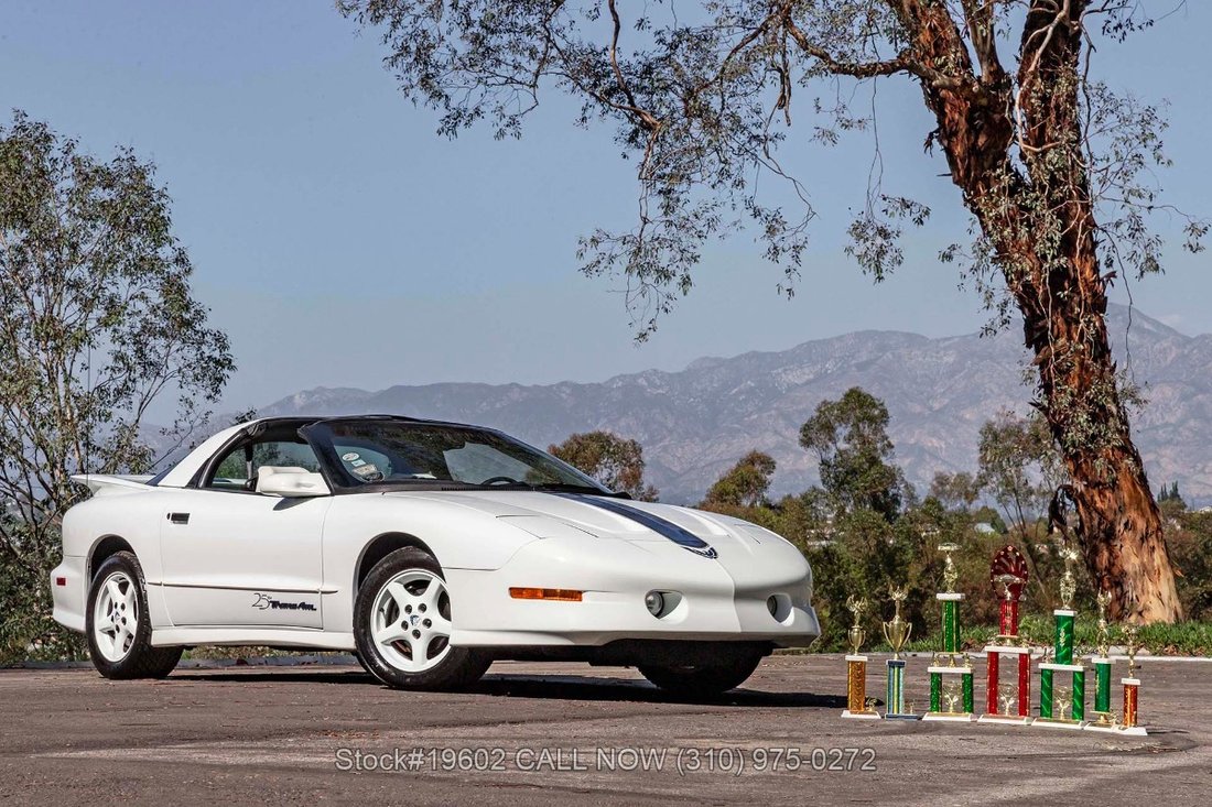 Pontiac Firebird in Los Angeles, CA 2 - 17388986